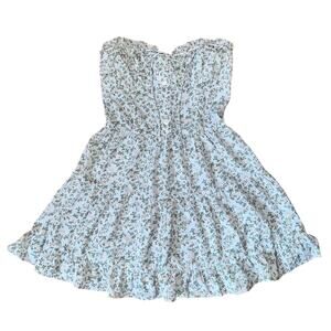 Chic Strapless Floral Dress in Cream